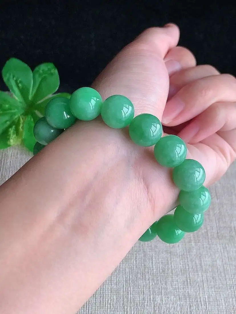 a货翡翠老坑冰种满绿圆珠佛珠手串16颗 尺寸12.3mm 重量53.46g 1101