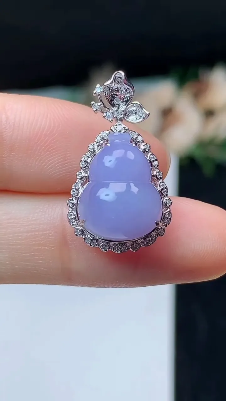 天然A货翡翠k金紫罗兰葫芦吊坠，尺寸23.5-13.8-10.5，裸石13.6-10.8，重量:2.