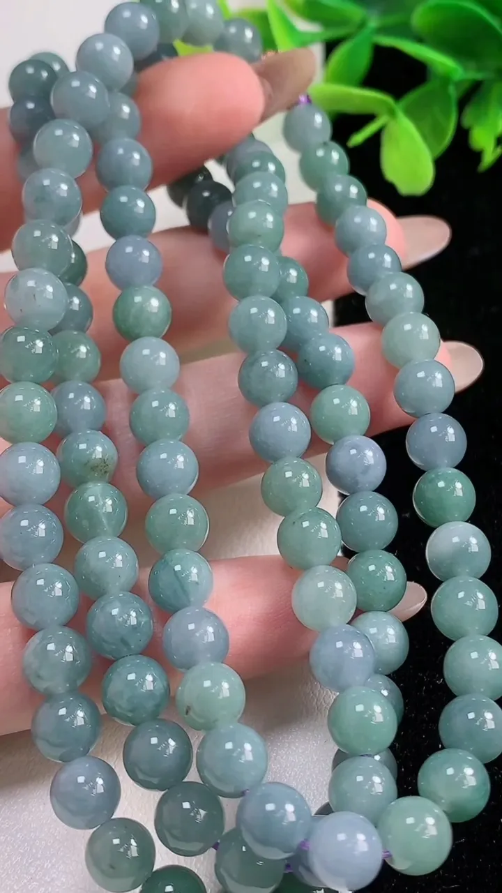 天然A货翡翠货双彩圆珠项链108颗，尺寸6.6，重:55.94g11月1日
工厂直销收藏佳品,种好水