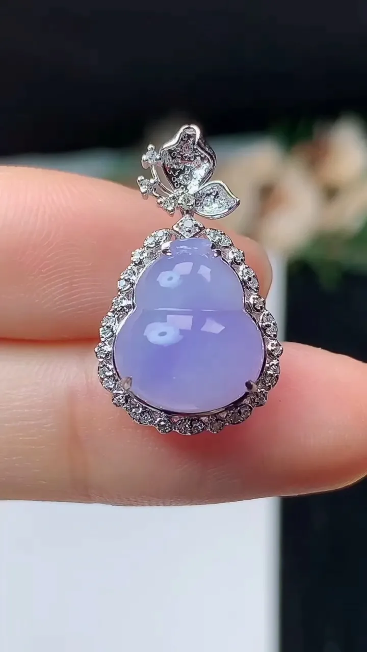 天然A货翡翠k金紫罗兰葫芦吊坠，尺寸22.9-13.7-10，裸石12.4-10.7，重量:2.28