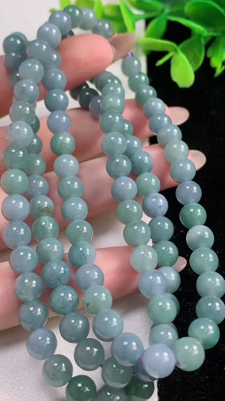 天然A货翡翠货双彩圆珠项链108颗，尺寸6.6，重:55.94g11月1日
工厂直销收藏佳品,种好水