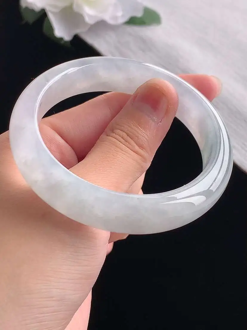 a货翡翠老坑冰种白月光正装正圈手镯54-55圈口  尺寸54.6×13×8mm 重量56.16g 1031
