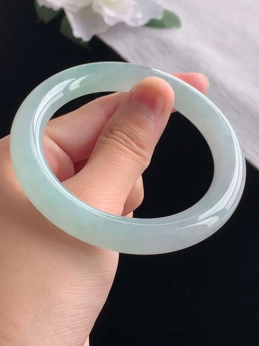 a货翡翠老坑冰种晴水圆条手镯55-56圈口  尺寸55.8×9.8mm 重量56.00g 1031