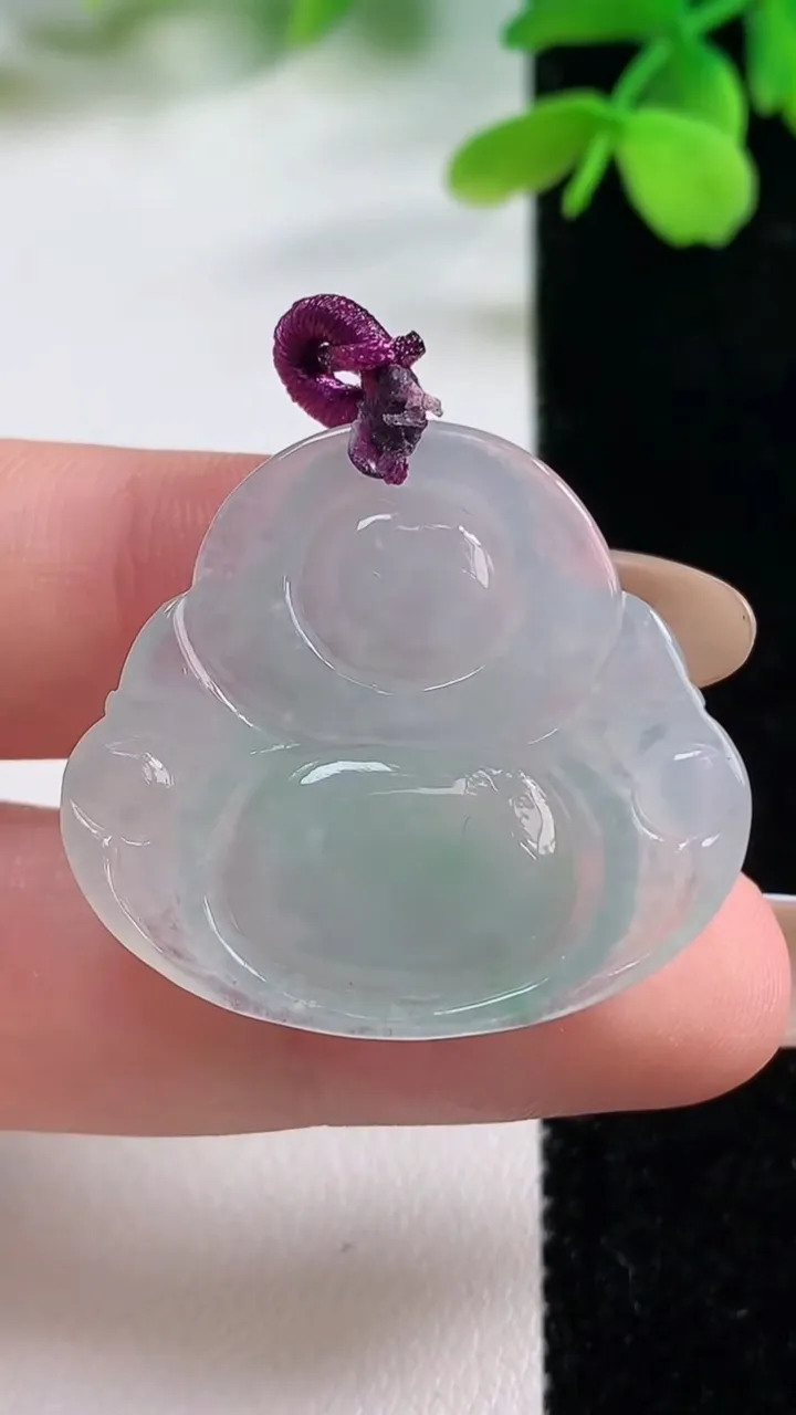 天然A货翡翠佛公吊坠，尺寸28.3-31.3-6.1，重量:7.86g
11月2日