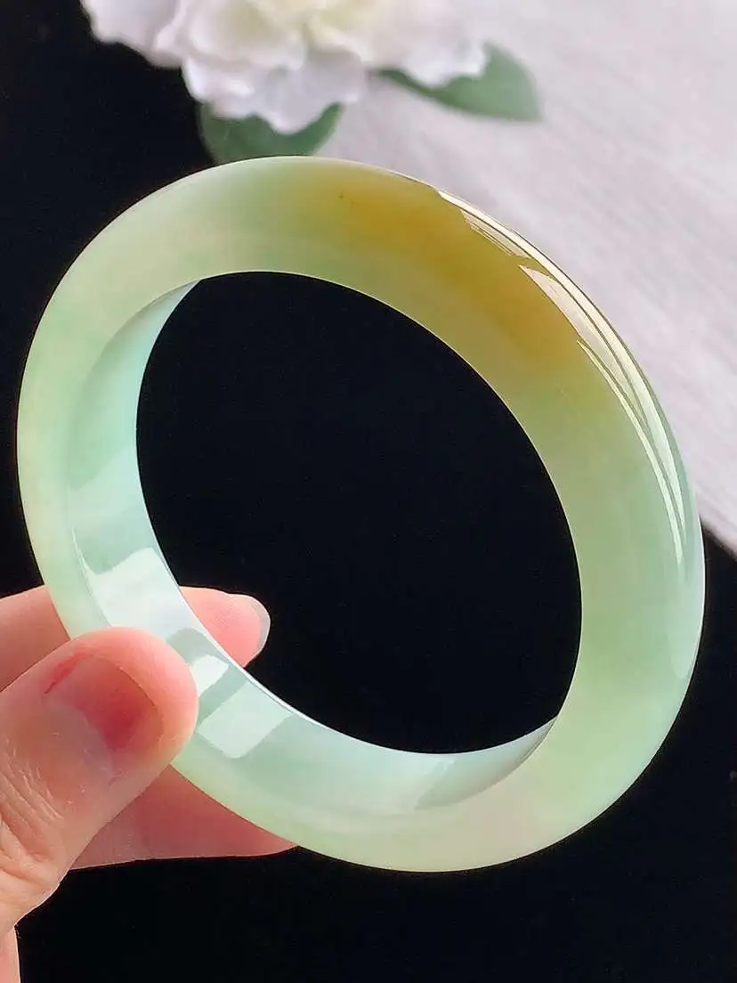 a货翡翠老坑冰种黄加绿双彩正装正圈手镯57-58圈口  尺寸57.8×13.3×9mm 重量73.1