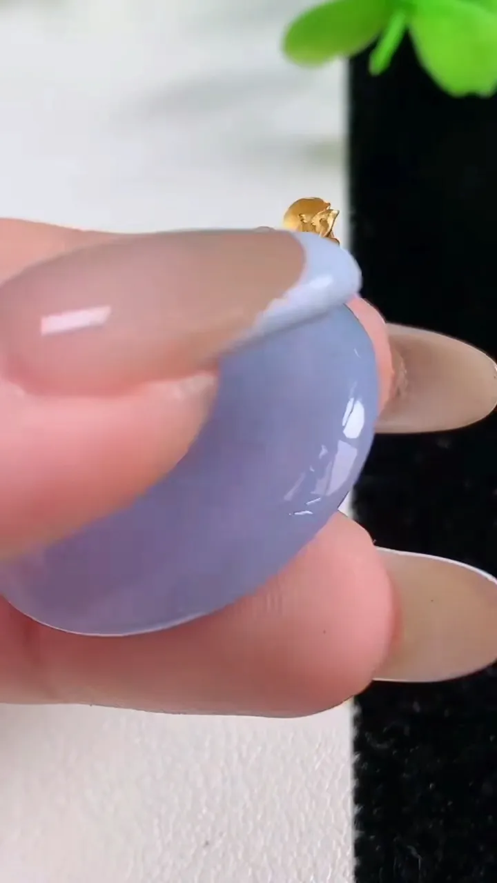 天然A货翡翠18K金紫罗兰平安扣吊坠，尺寸27.3-5.8，重量:9.95g
11月2日