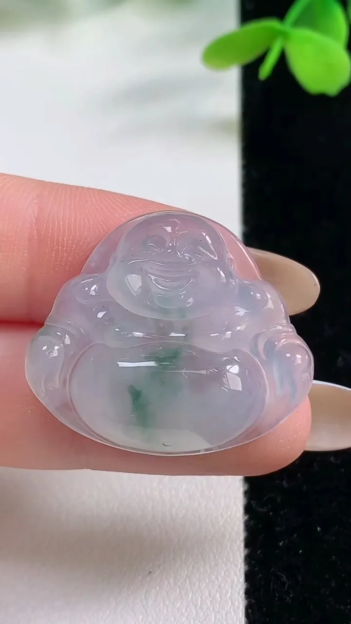 天然A货翡翠冰种飘花佛公镶嵌件，尺寸24.8-29-6.1，重量:6.69g
11月2日