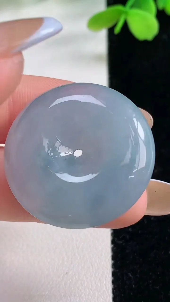 天然A货翡翠紫罗兰平安扣吊坠，尺寸29.2-7.1，重量:13.48g
11月2日