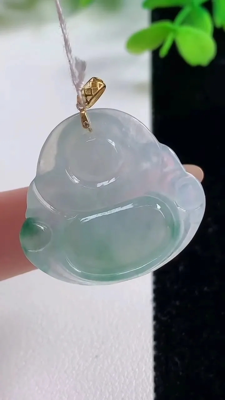 天然A货翡翠种飘花佛公吊坠，尺寸27-29.1-5.3，重量:6.46g
11月2日