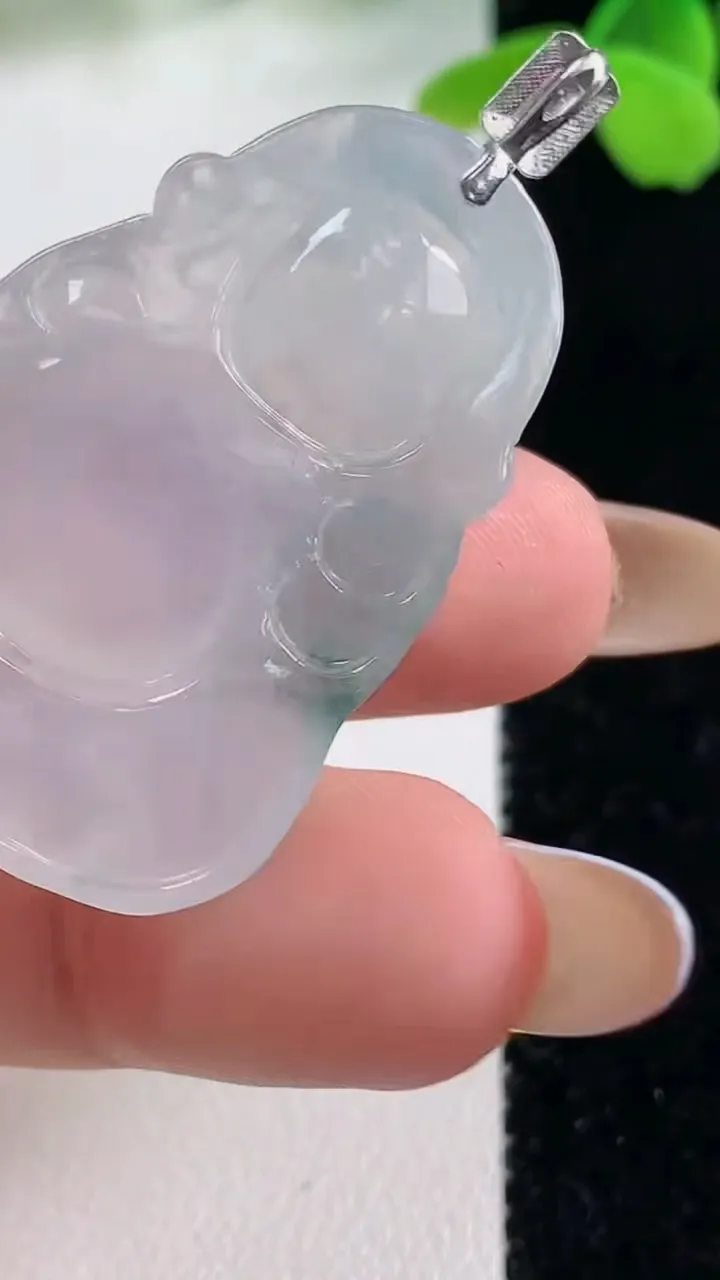 天然A货翡翠种飘花财神爷吊坠，尺寸37-25.4-6.6，重量:10.46g
11月2日