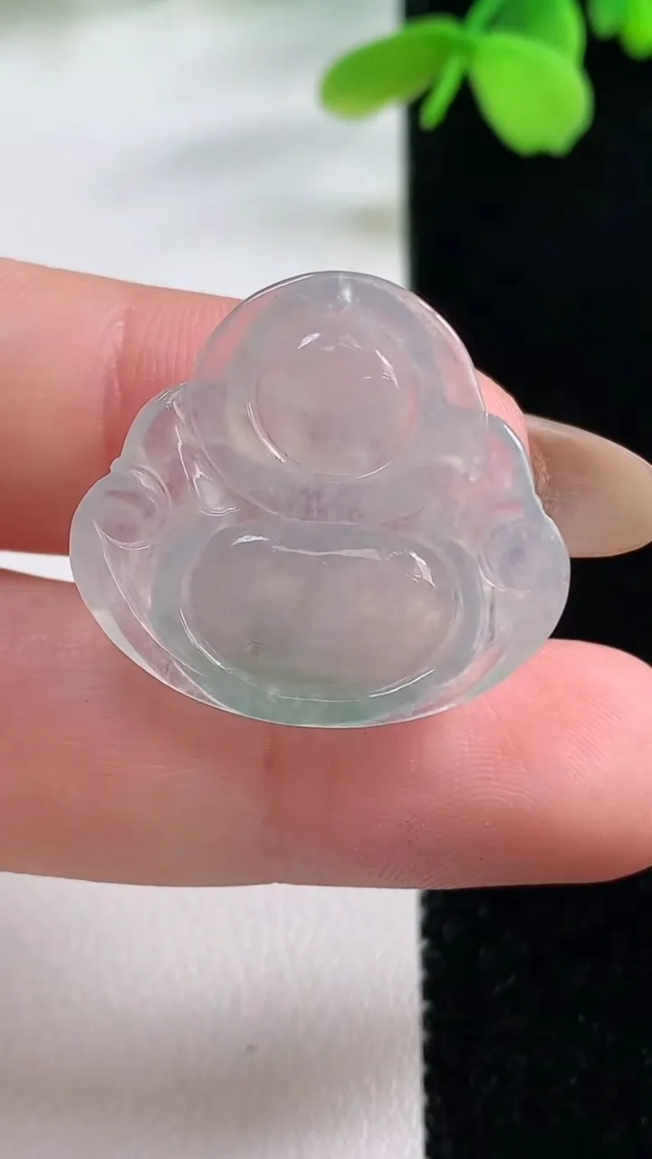 天然A货翡翠冰种飘花佛公吊坠，尺寸23-25-4.9，重量:4.14g
11月2日