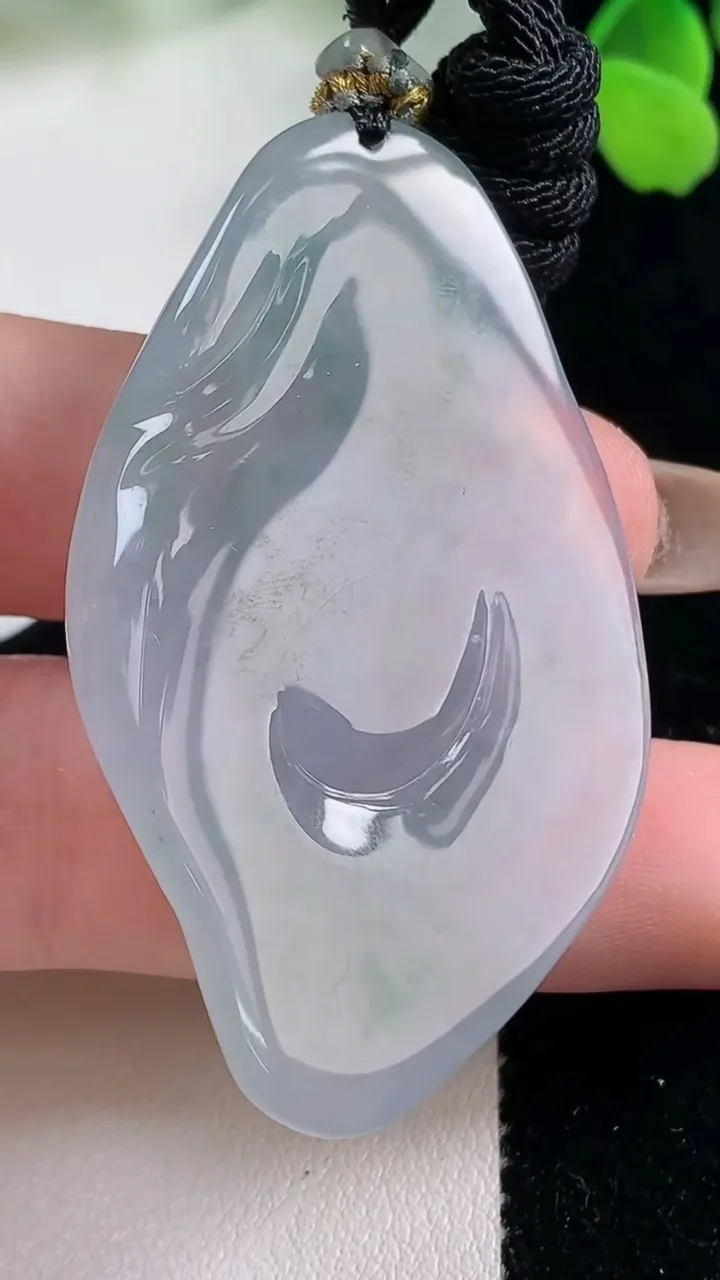 天然A货翡翠种紫罗兰飘花财神爷吊坠，尺寸51.4-31.8-11.8，重量:25.15g
11月2日