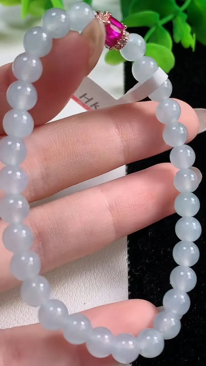 天然A货翡翠种白冰圆珠手串，尺寸6-30颗，重量:12.90g11月2日
工厂直销收藏佳品,种好水足