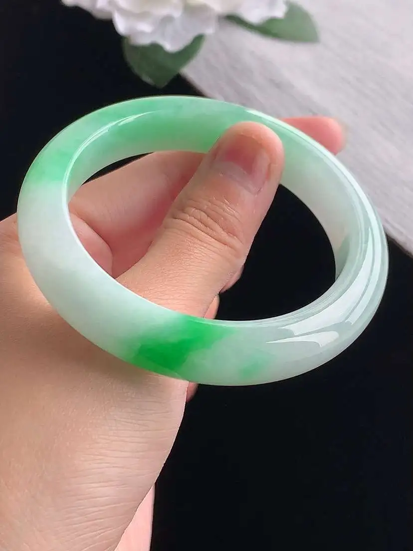 a货翡翠老坑冰种飘阳绿正装正圈手镯55-56圈口  尺寸55.3×11.8×9mm 重量60.82g 1101 A73