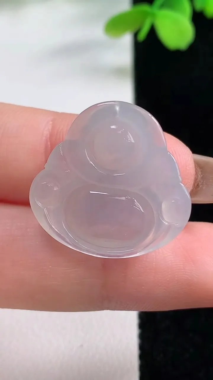 天然A货翡翠佛公吊坠，尺寸22.4-23-6，重量:4.14g
11月2日