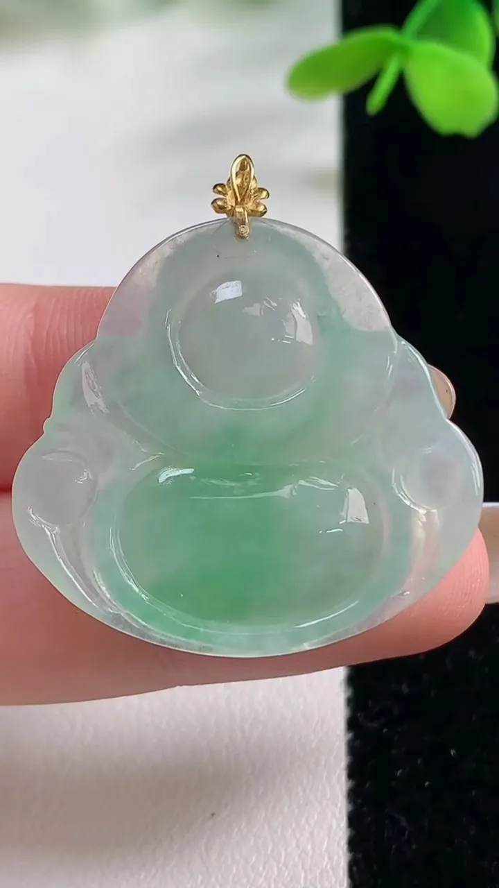 天然A货翡翠佛公吊坠，尺寸29-31.6-6，重量:8.27g
11月2日