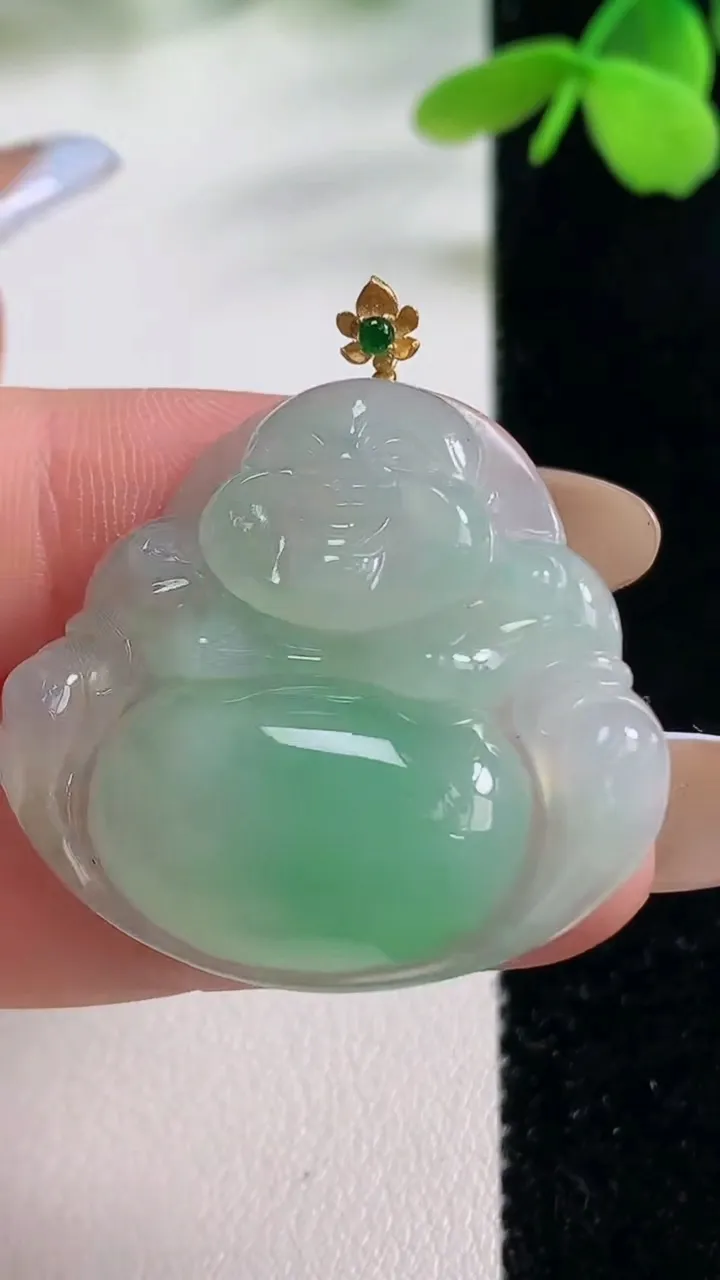 天然A货翡翠佛公吊坠，尺寸29-31.6-6，重量:8.27g
11月2日