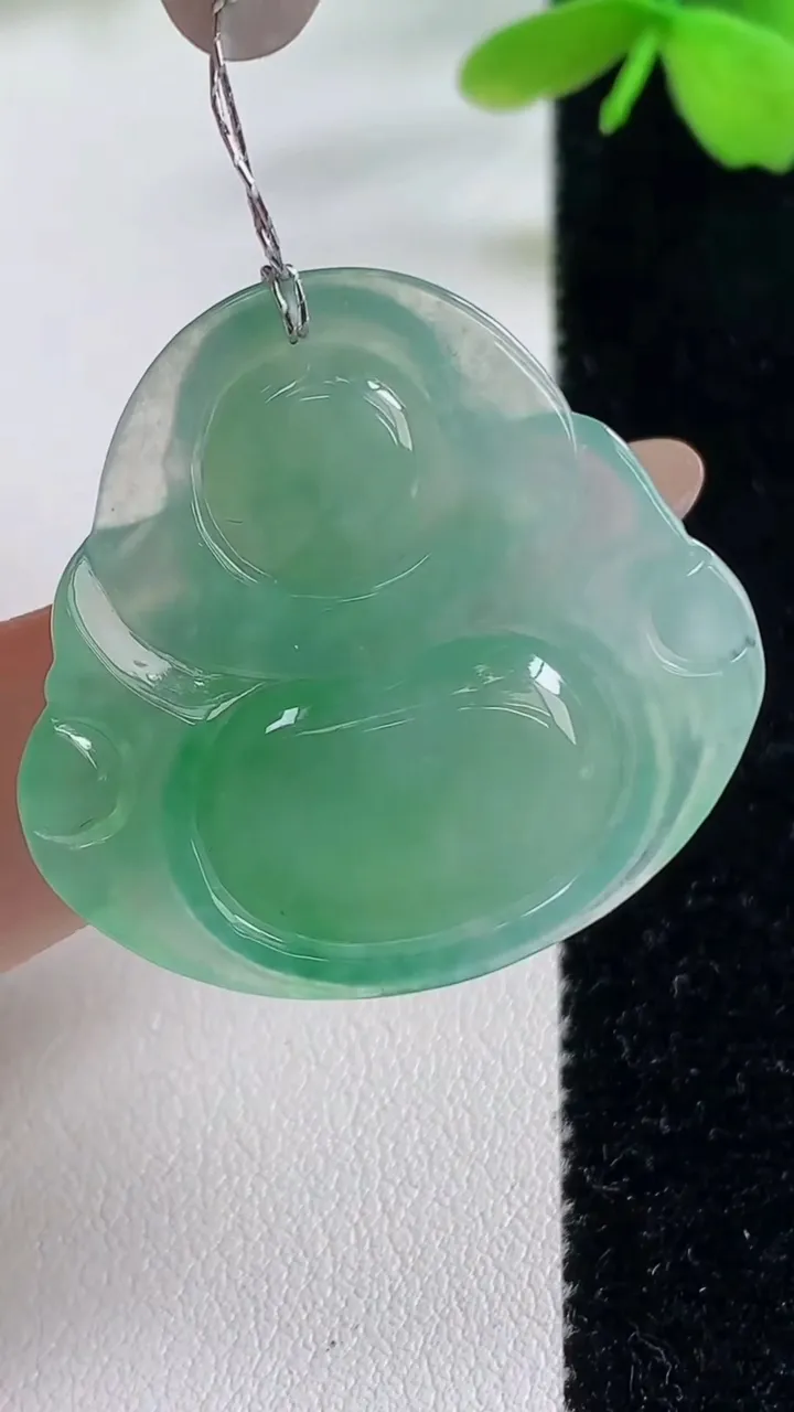 天然A货翡翠佛公吊坠，尺寸30.3-32-6.2，重量:8.86g
11月2日