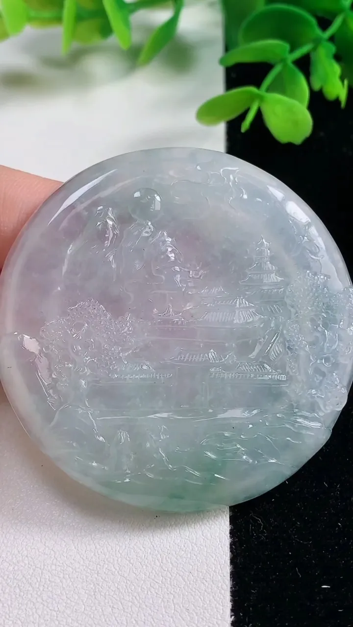 天然A货翡翠种飘花山水牌吊坠，尺寸55.8-6.4，重量:40.76g
11月2日