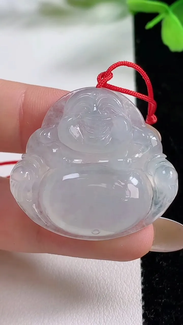 天然A货翡翠佛公吊坠，尺寸32.3-34.7-6.5，重量:10.98g
11月3日