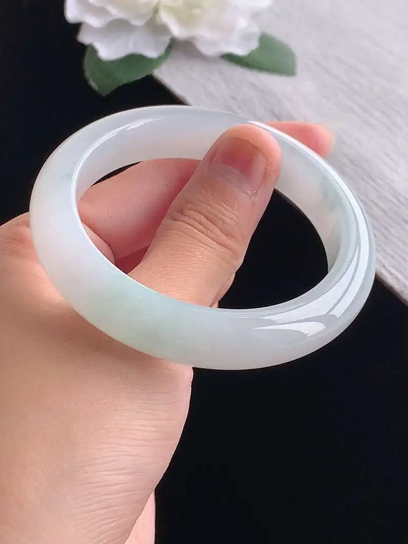 a货翡翠老坑冰种正装正圈手镯53-54圈口，尺寸53.5×12×8.5mm 重量55.18g 1102