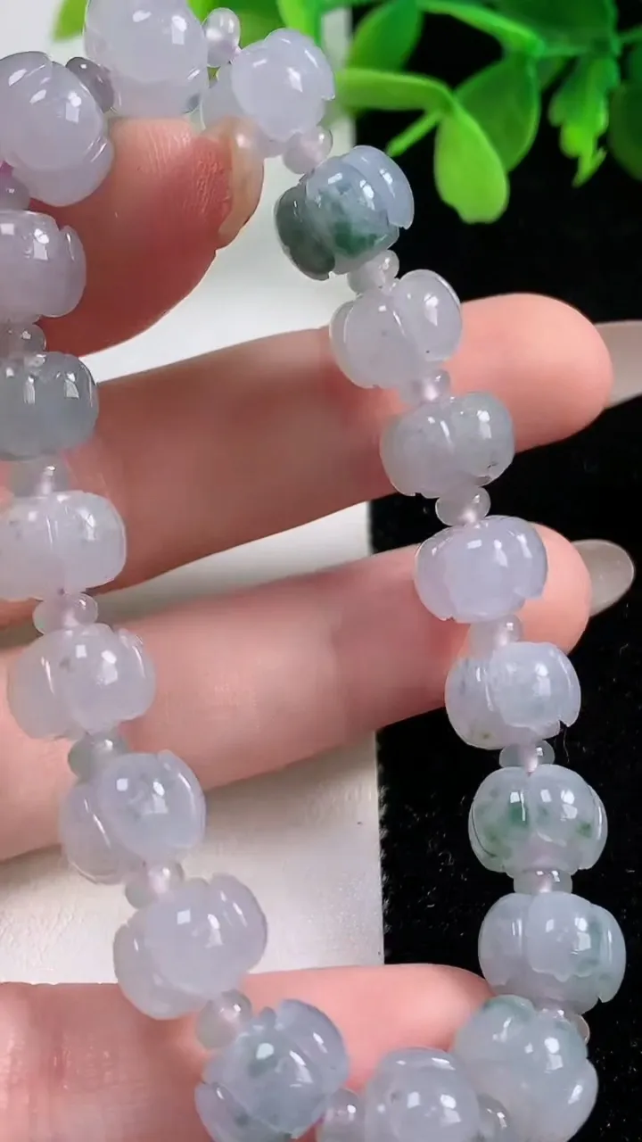 天然A货翡翠紫罗兰飘花莲花手串，尺寸10.3-7-19颗，重量:29.32g11月3日
工厂直销收藏