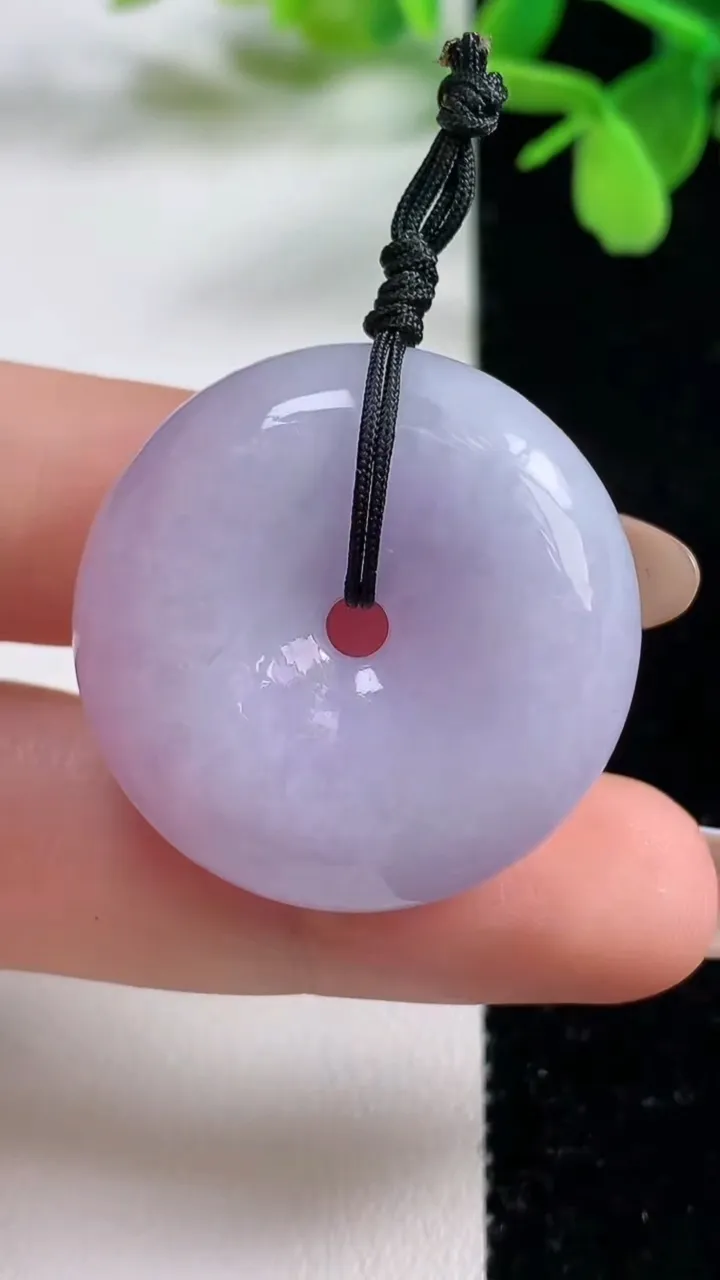 天然A货翡翠紫罗兰平安扣吊坠，尺寸30.6-9.5，重量:17.54g
11月3日