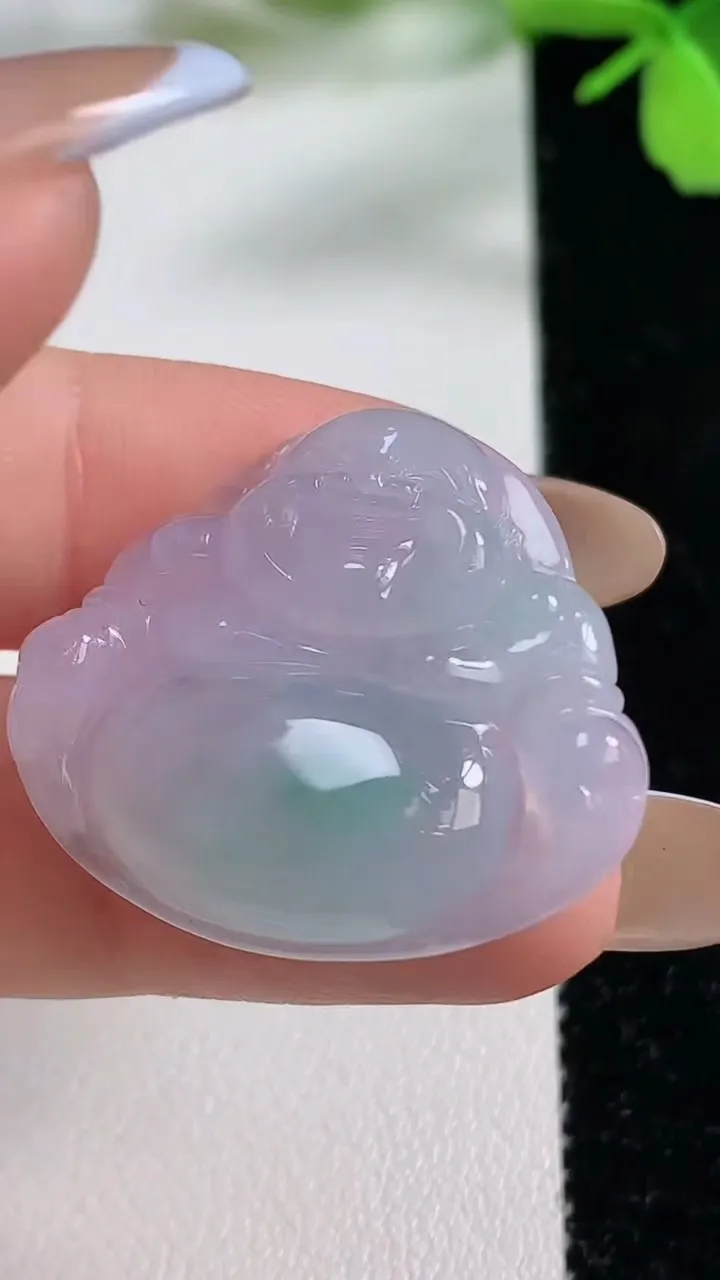 天然A货翡翠佛公吊坠，尺寸27.4-30.6-6.1，重量:7.70g
11月3日