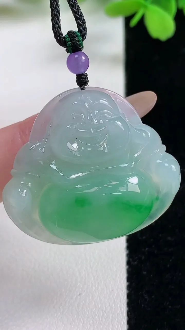 天然A货翡翠佛公吊坠，尺寸31.7-36.5-8.3，重量:16.02g
11月3日