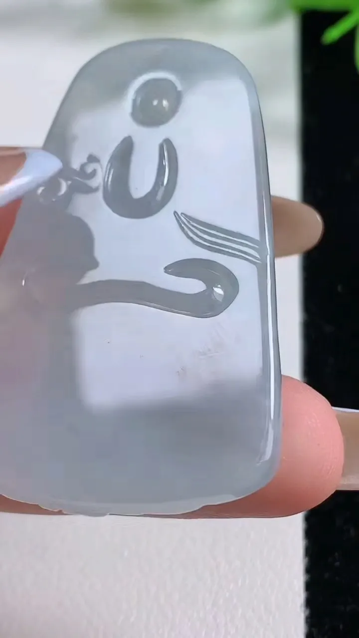 天然A货翡翠虚空藏菩萨吊坠，尺寸49.8-29.8-5.6，重量:19.39g
11月3日