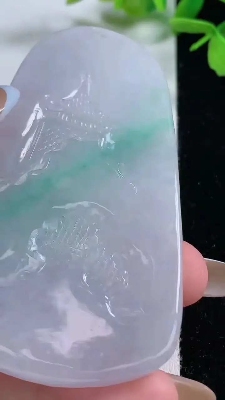 天然A货翡翠山水牌吊坠，尺寸77.2-41.8-11，重量:54.26g
11月3日