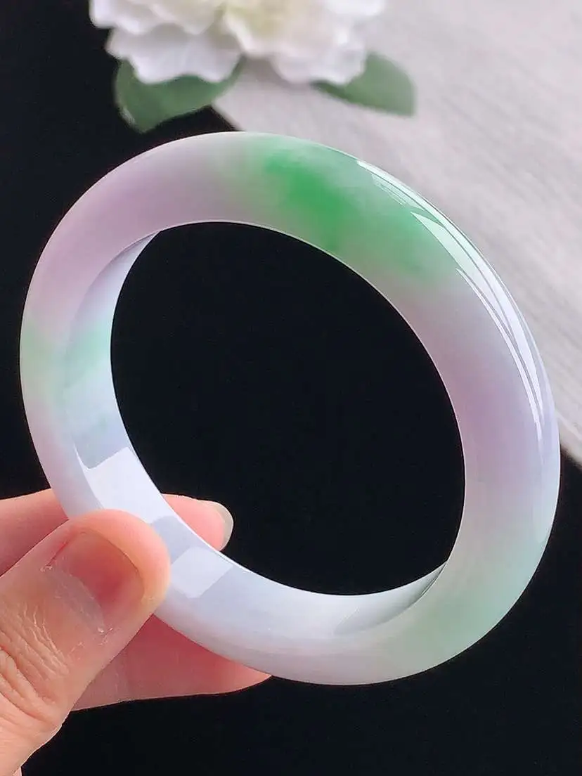 a货翡翠老坑冰种春带彩紫罗兰飘绿正装正圈手镯55-56圈口  尺寸55.6×12.2×8.8mm 重