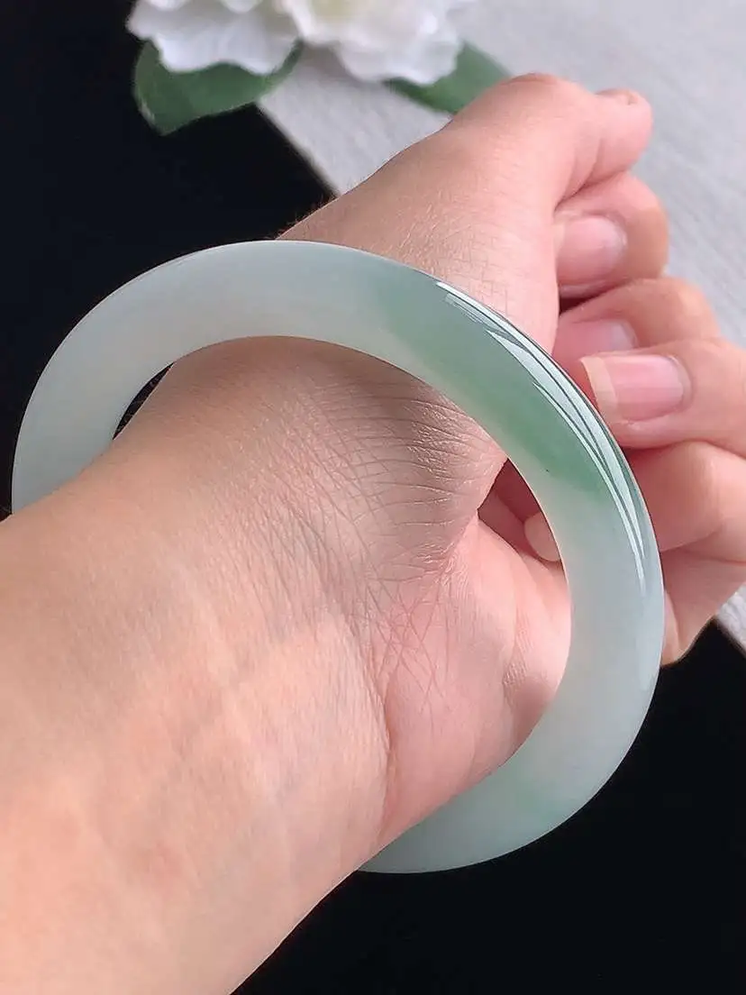 a货翡翠老坑冰种飘花圆条手镯57-58圈口  尺寸57.3×10.5mm 重量57.76g 1102