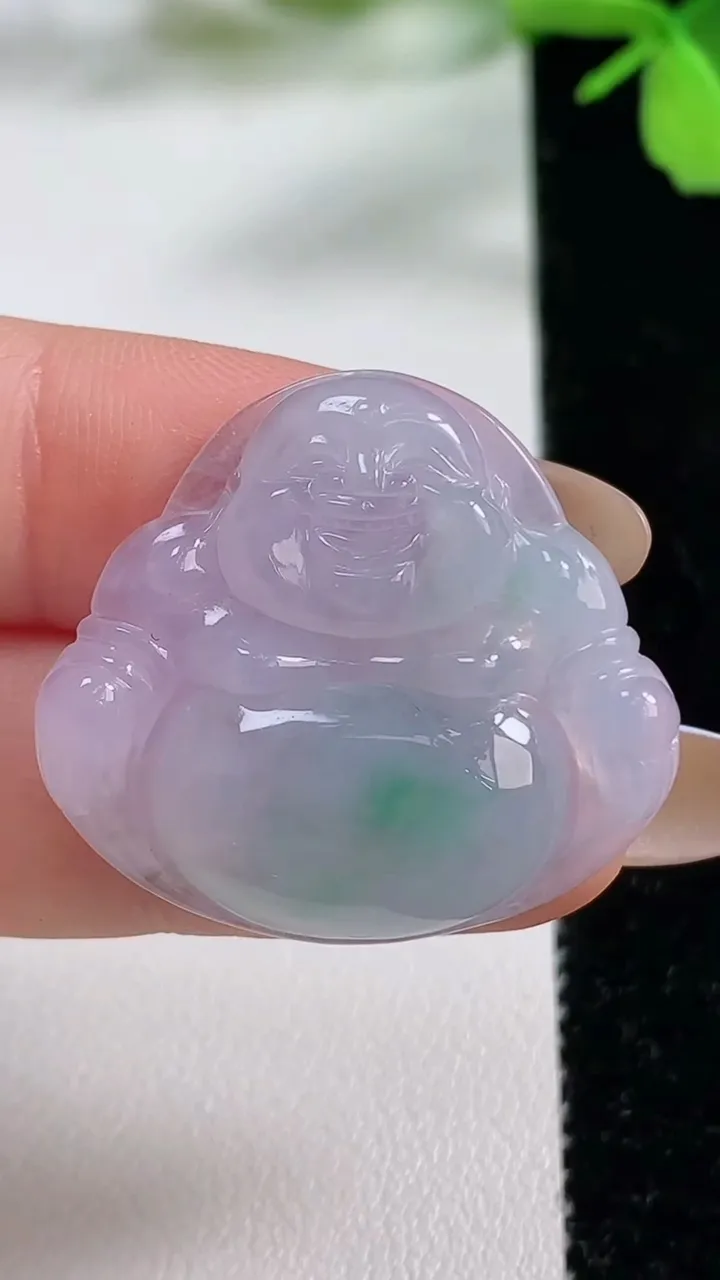 天然A货翡翠佛公吊坠，尺寸27.4-30.6-6.1，重量:7.70g
11月3日