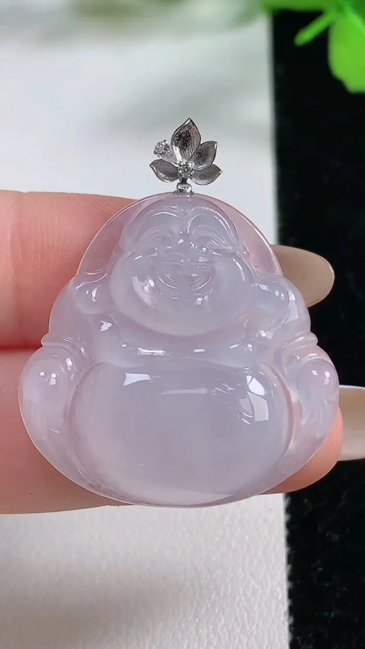 天然A货翡翠种白冰佛公吊坠，尺寸30-29.6-5.8，重量:7.91g
11月3日