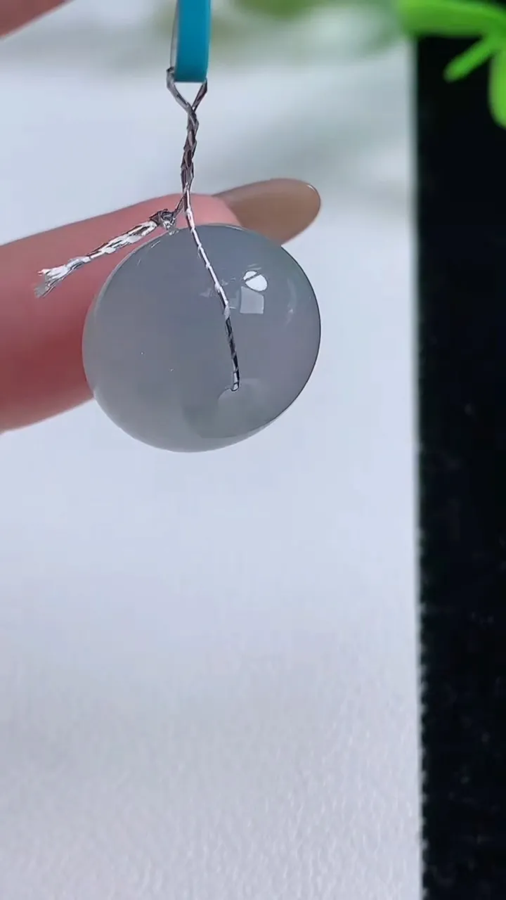 天然A货翡翠冰种紫罗兰路路通吊坠，尺寸16.2-11.4，重量:6.62g
11月3日