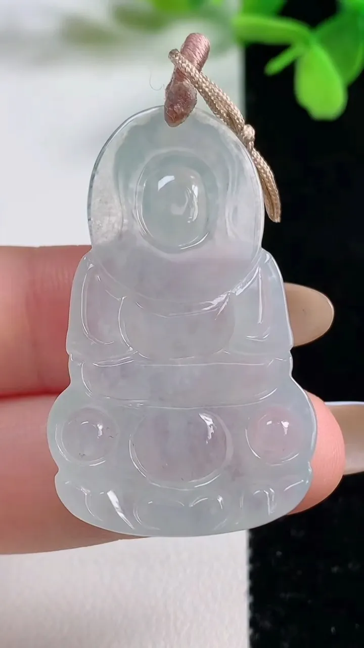 天然A货翡翠观音菩萨吊坠，尺寸41.5-25-5.2，重量:9.76g
11月3日