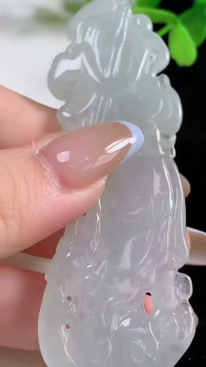 天然A货翡翠关公吊坠，尺寸80.6-27.7-7.8，重量:29.57g
11月3日