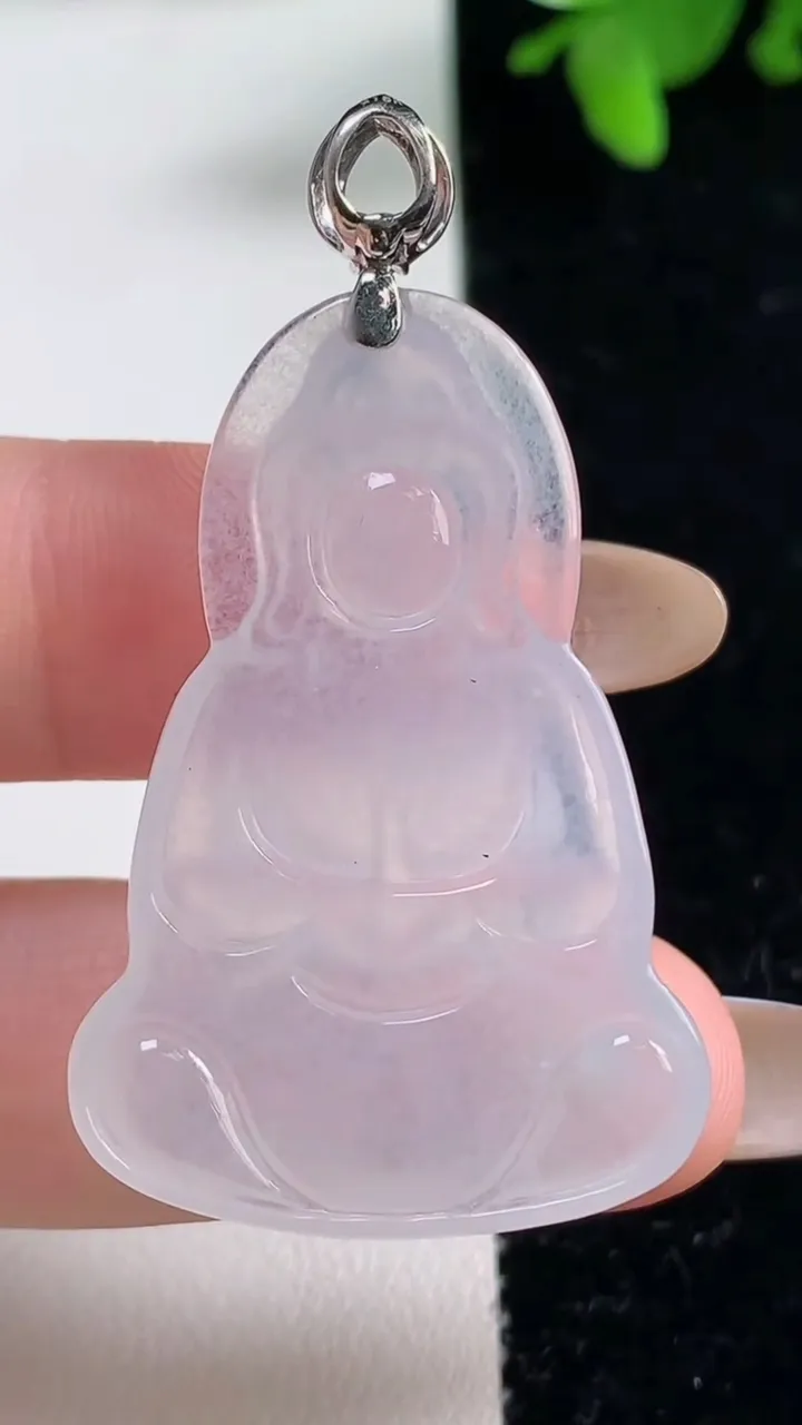 天然A货翡翠种白冰观音菩萨吊坠，尺寸39.3-27-5.4，重量:10.04g
11月3日