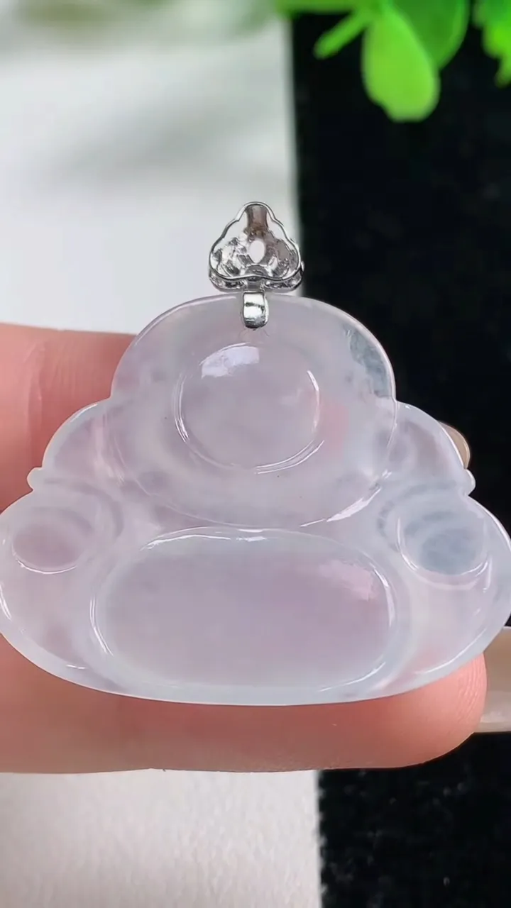 天然A货翡翠种白冰佛公吊坠，尺寸27.7-34.6-6，重量:8.91g
11月3日