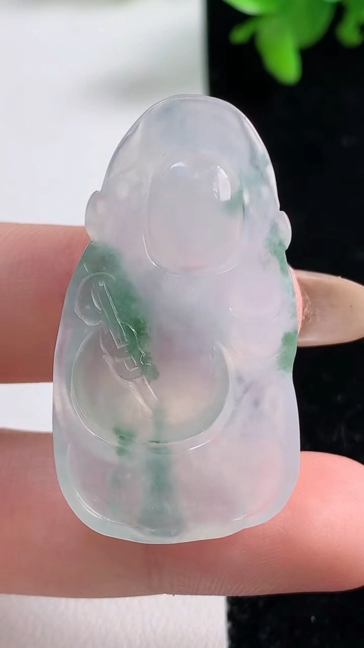 天然A货翡翠冰种飘花财神爷吊坠，尺寸40.6-22.8-6.2，重量:9.67g
11月4日