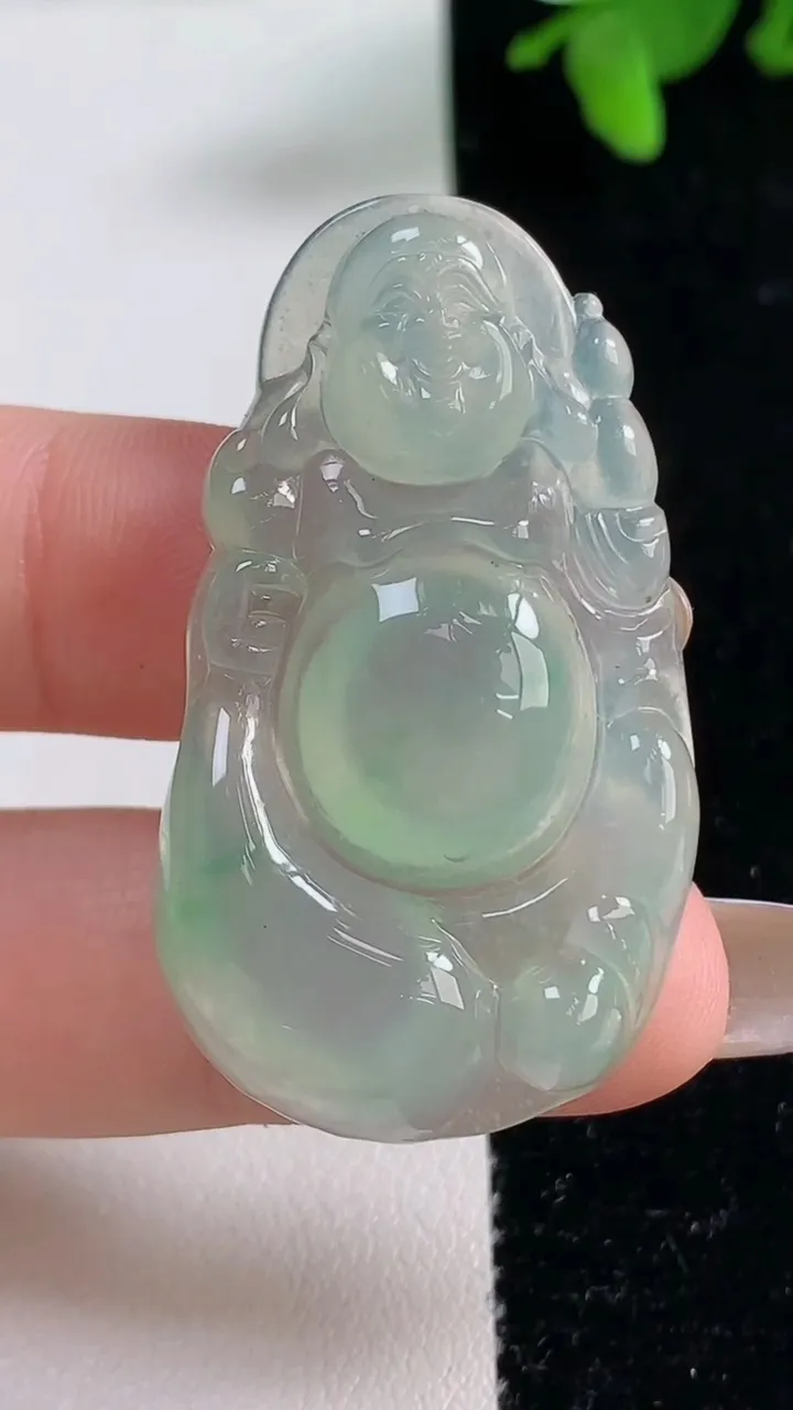 天然A货翡翠布袋佛吊坠，尺寸43.3-24.2-6.2，重量:10.36g
11月4日