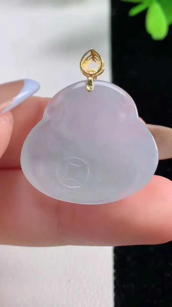 天然A货翡翠财神爷吊坠，尺寸24.4-26-5.8，重量:6.12g
11月4日