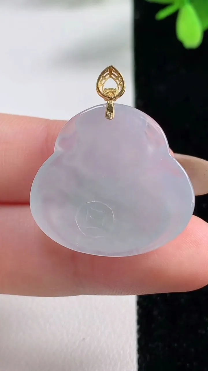 天然A货翡翠财神爷吊坠，尺寸24.4-26-5.8，重量:6.12g
11月4日