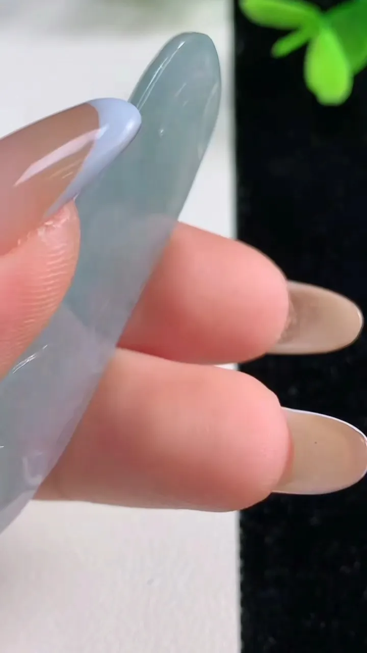 天然A货翡翠悟道吊坠，尺寸53.7-17.2-10，重量:13.56g
11月4日