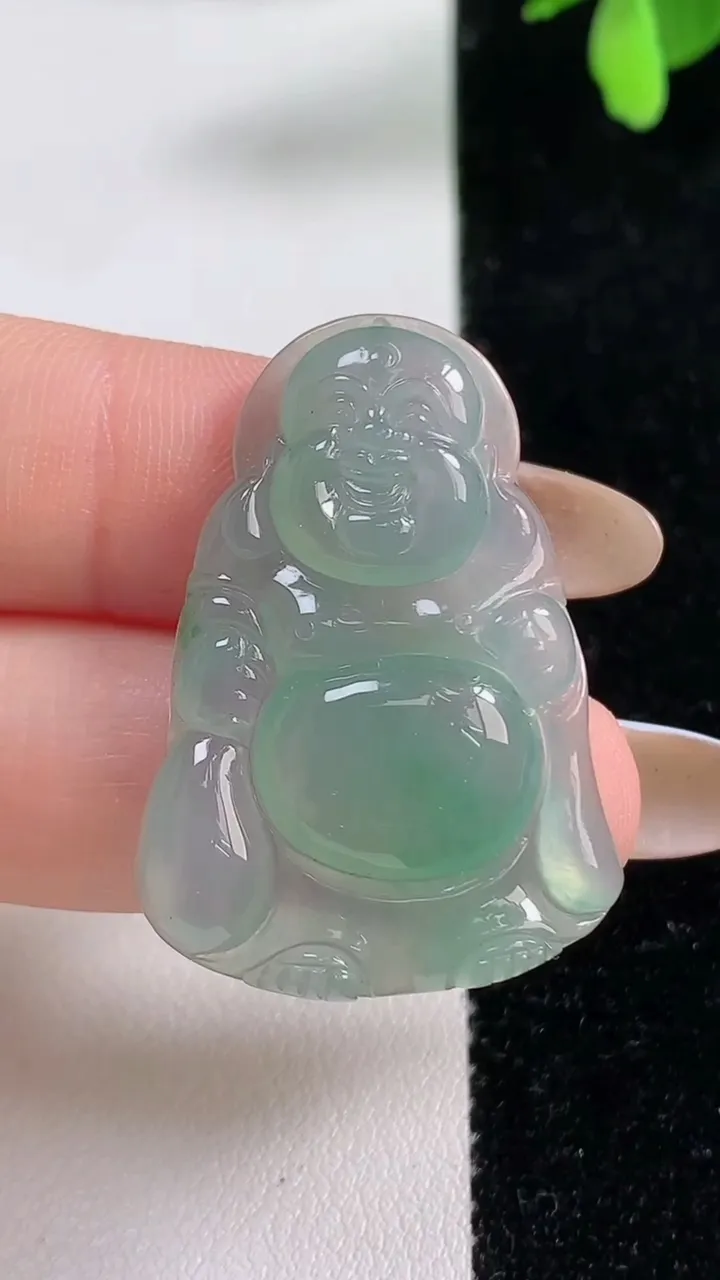 天然A货翡翠布袋佛吊坠，尺寸35-24.3-4.3，重量:7.51g
11月4日