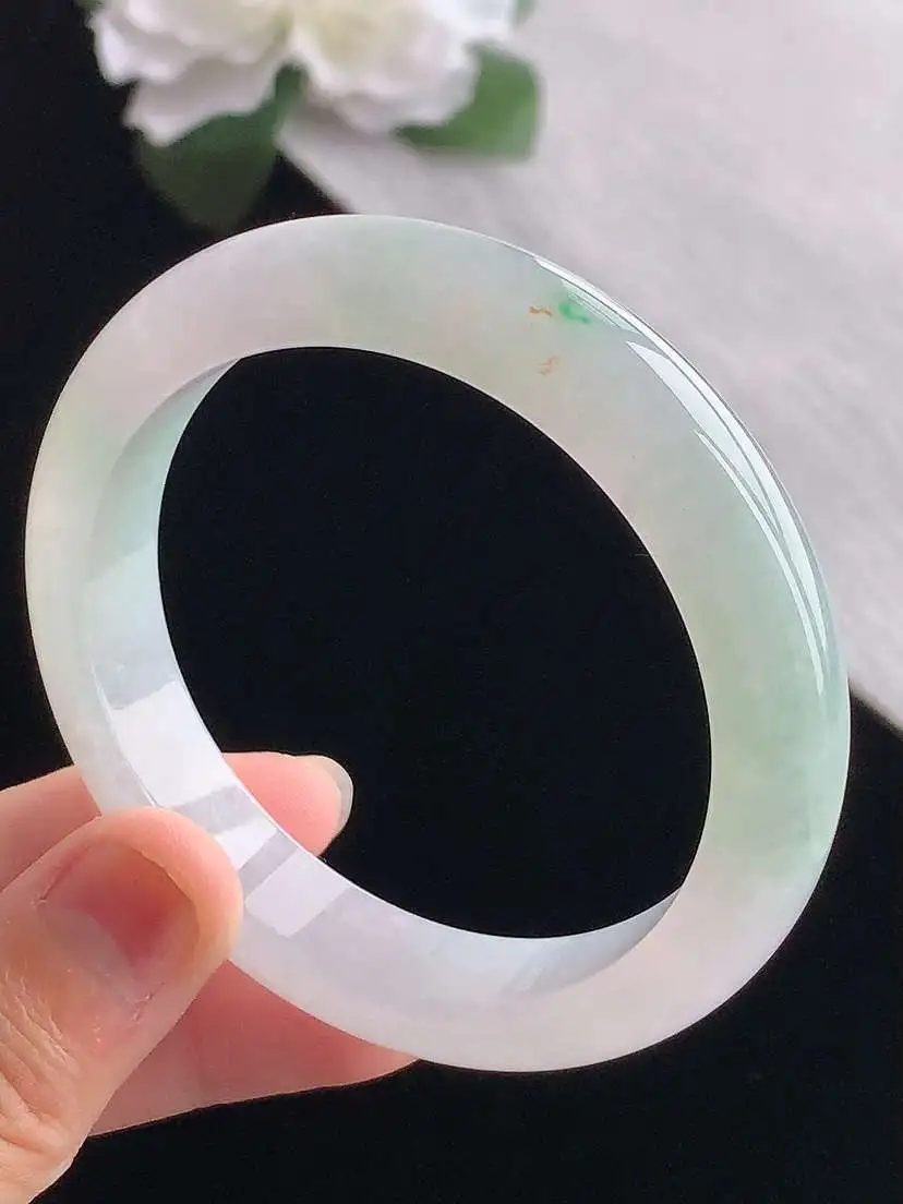 a货翡翠老坑冰种飘绿正装正圈手镯54-55圈口  尺寸54×12×8mm 重量53.03g 1103