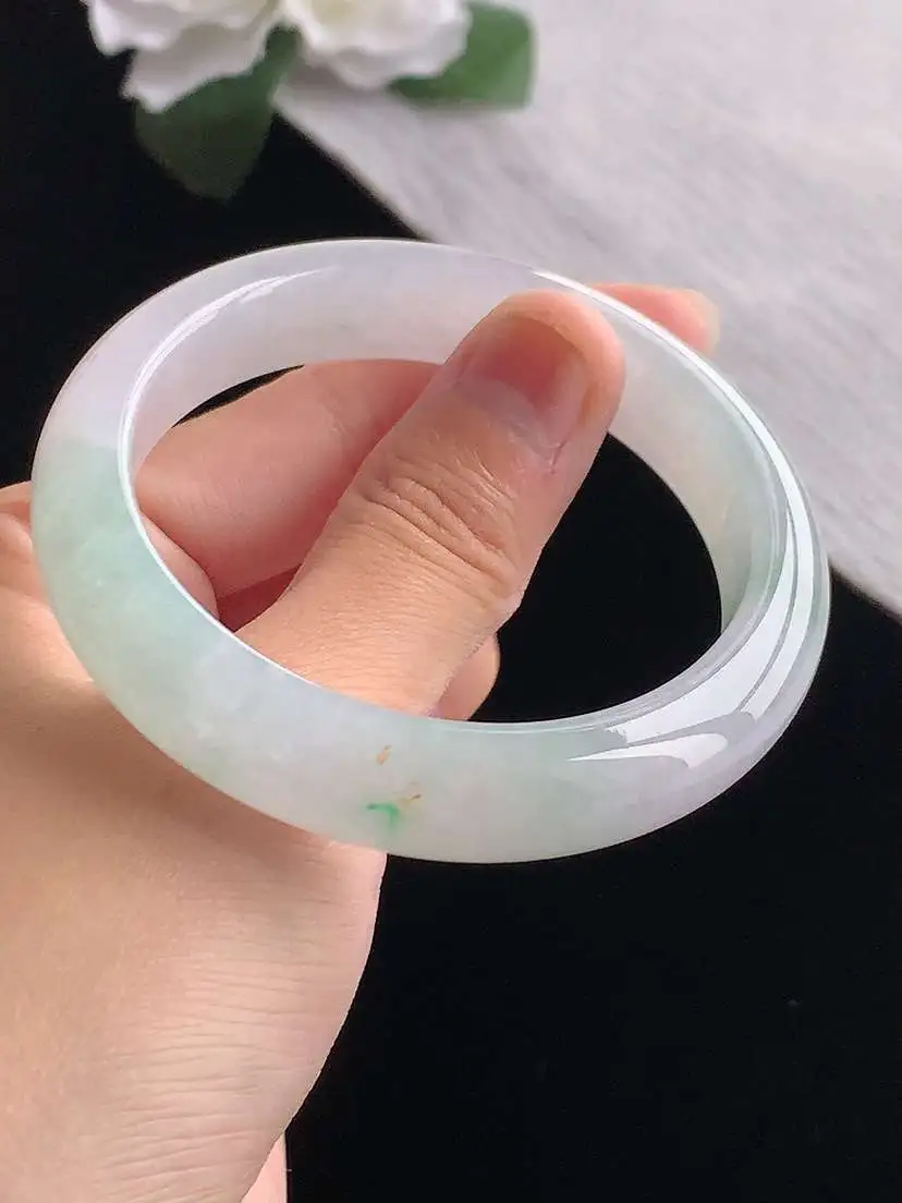 a货翡翠老坑冰种飘绿正装正圈手镯54-55圈口  尺寸54×12×8mm 重量53.03g 1103