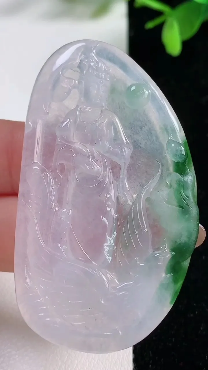 天然A货翡翠大势至菩萨吊坠，尺寸59.5-35.2-5.1，重量:20.51g
11月4日