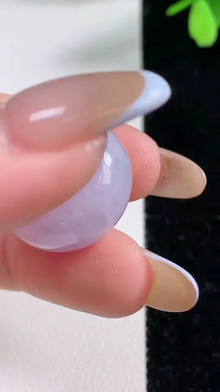 天然A货翡翠18K金紫罗兰路路通吊坠，尺寸20.2-12.7，重量:11.09g
11月4日